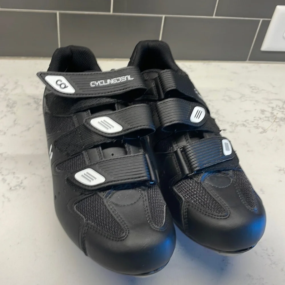 Cyclingdeal riding shoes